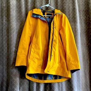 Pendleton yellow rain coat - cute!! 🌧️💧🧥